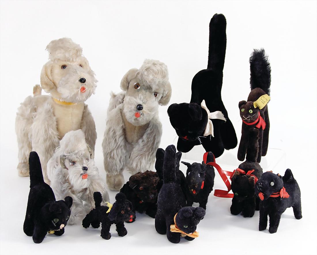 Konv. Plüschhunde u. ?katzen, darunter Steiff Kater, (1 of 1)