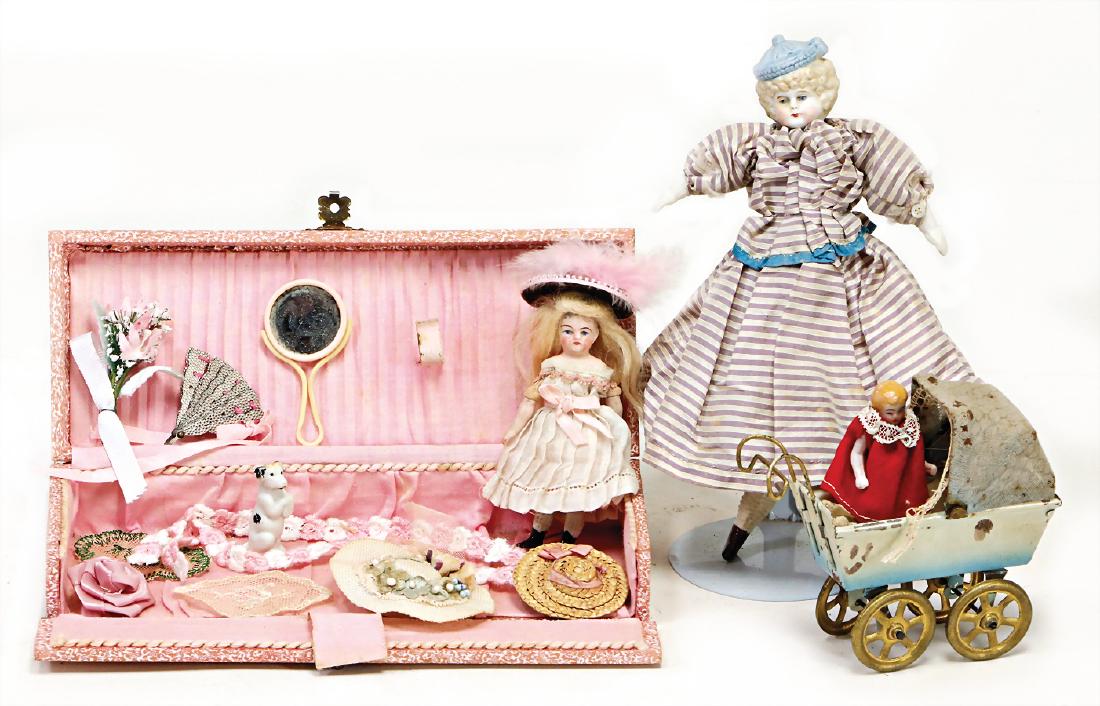 2 Porzellan-Puppen, Brustblatt, Stoffkörper, (1 of 1)