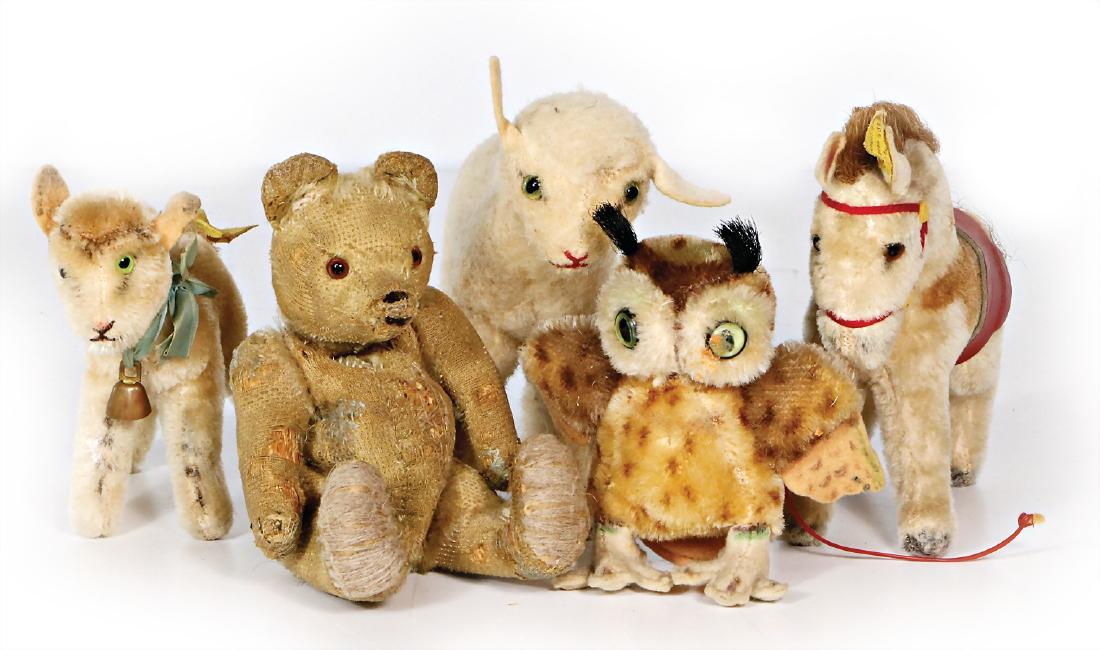 STEIFF 5 Teile, 1x Zicki mit Knopf und Fahne, 1x Pony: STEIFF 5 Teile, 1x Zicki mit Knopf und Fahne, 1x Pony mit Knopf, Schild und Fahne, Nr. 1312,00, kl. Eule mit Knopf, 1x Lamm ohne Knopf, Schild und Fahne, dazu 1 Teddybär, stark bespielt, Druckstimme 