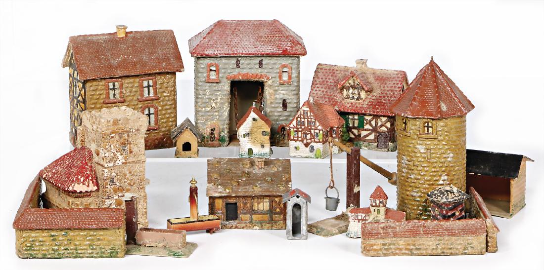 Altdeutsche Stadt mit Burgturm, Holz, Masse und Blech (1 of 1)