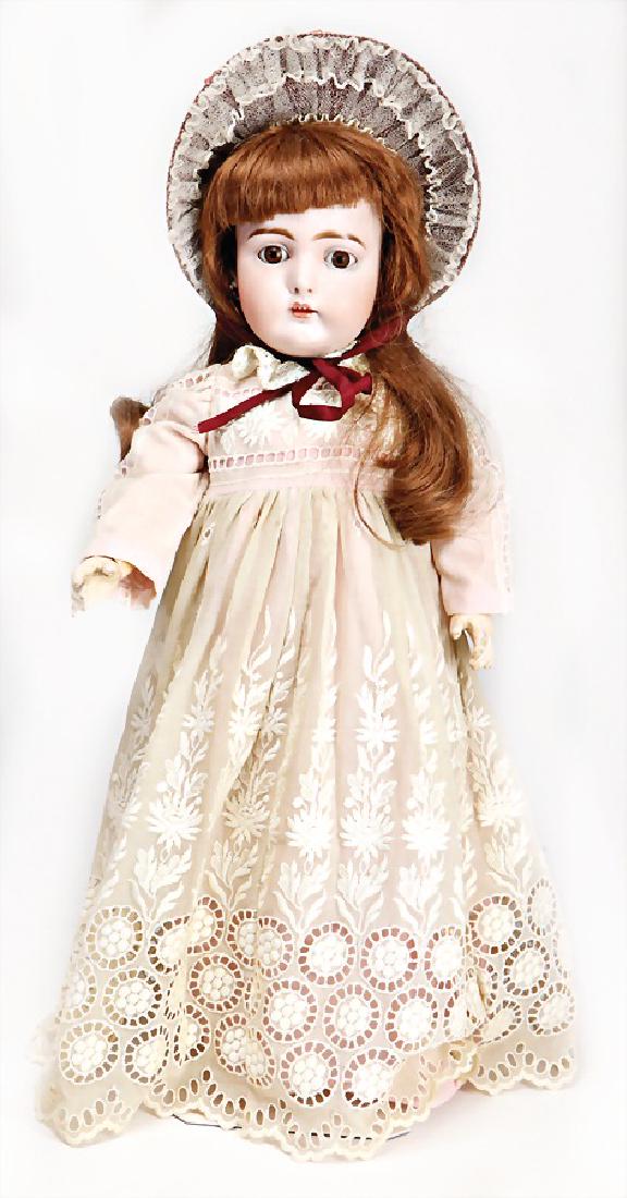 Porzellankopf-Puppe, gem. 192 13, braune Schlafaugen, (1 of 1)