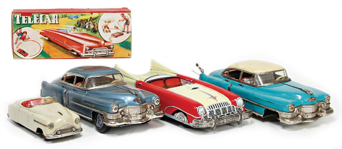 GAMA Cadillac, 31 cm, friction drive, used, front (1 of 1)