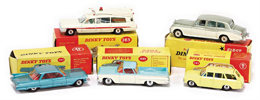 DINKY TOY 5 pieces, 449, 198, 263, 141, 147, mostly in (1 of 1)