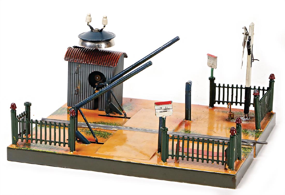 MäRKLIN grade crossing, with chime, signs at chime are (1 of 1)