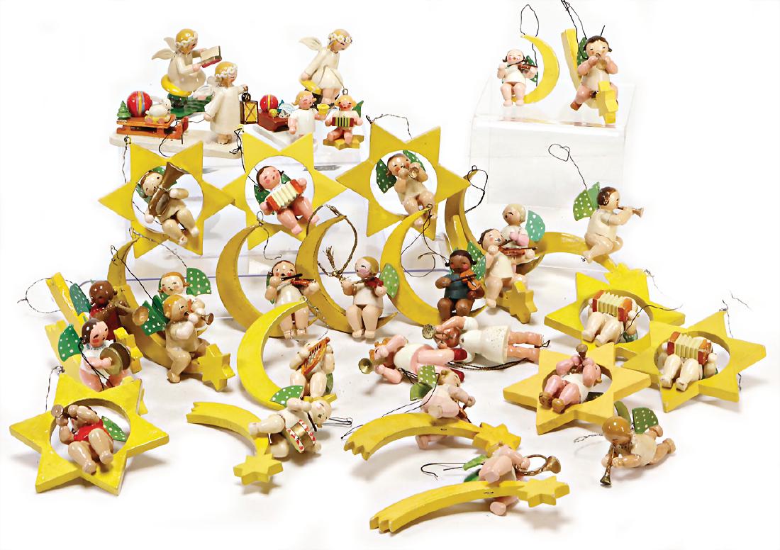 ERZGEBIRGE Christmas angel, c. 30 pieces, with star, (1 of 1)