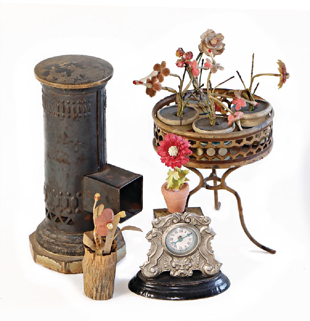 mixed lot of  dollhouse decoration pieces, small stove, (1 of 1)