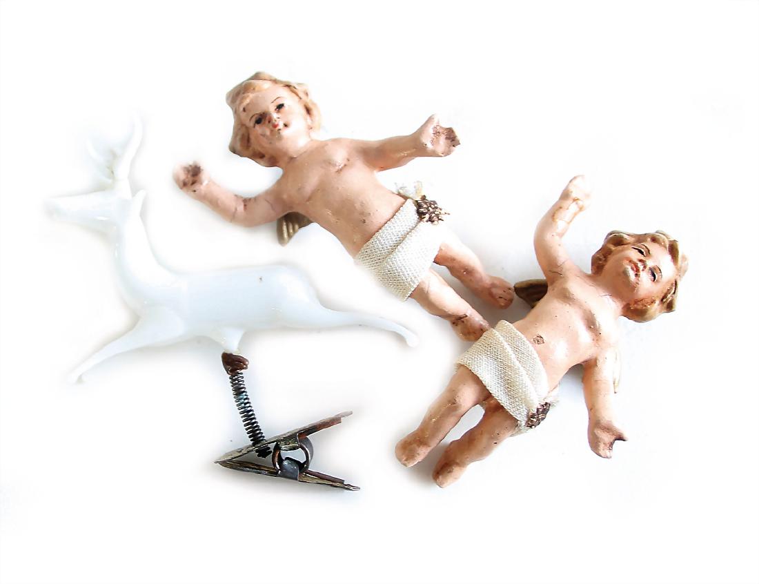 Christmas tree decoration, glass, white stag with (1 of 1)