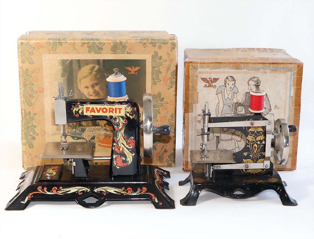 mixed lot with 2 child sewing machines, 1x CASIGE (1 of 1)