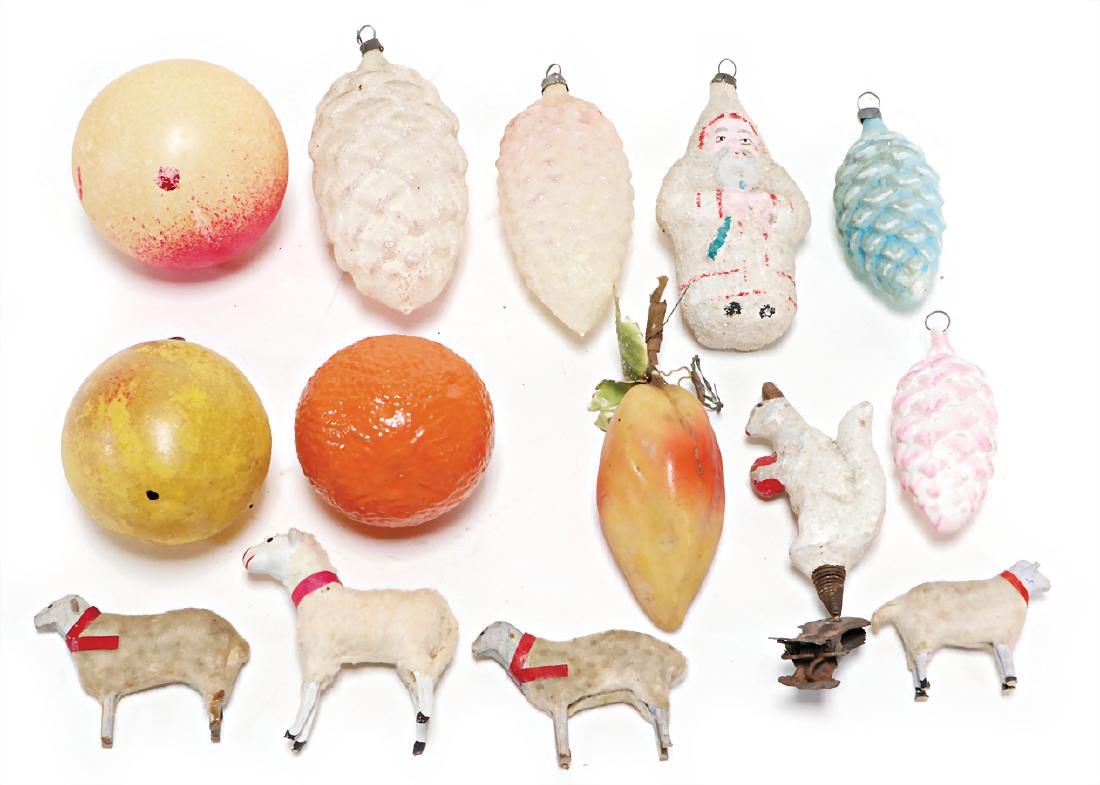 mixed lot of Christmas tree decoration, glass, cone,: mixed lot of Christmas tree decoration, glass, cone, some fruits, 1 Santa Claus, mass, glimmer, 9 cm, some wool sheeps, 1 squirrel, mass with clamp German Description Konv. Weihnachtsschmuck, Gl