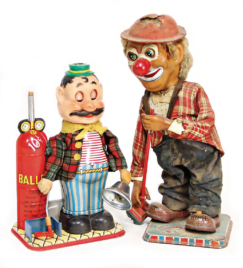 BATTERY TOYS Konv., ?Mann an der Zapfsäule?, Schlauch (1 of 1)