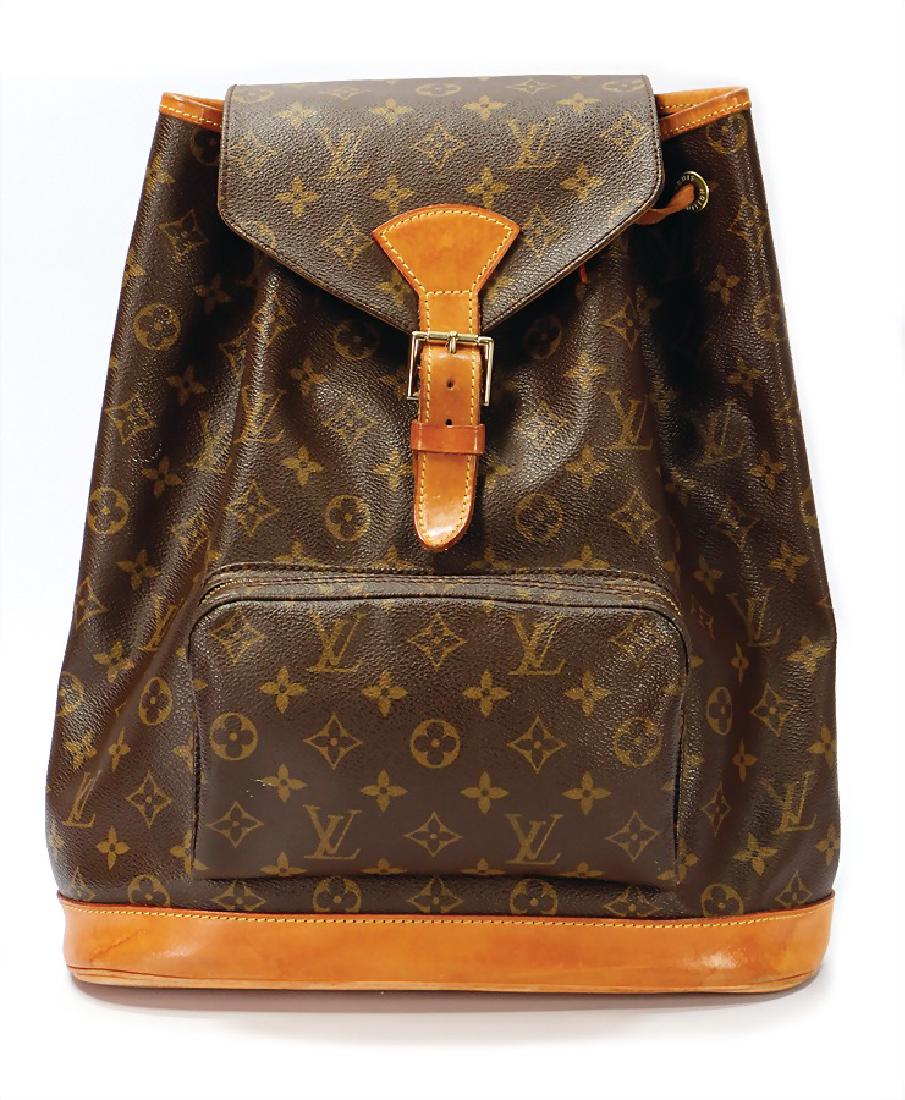 LOUIS VUITTON rucksack, model: Montsouris GM Monogram (1 of 4)