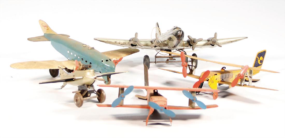 mixed lot with 5 pieces, airplanes, different: mixed lot with 5 pieces, airplanes, different manufacturers, used-good German Description Konv. 5 Teile, Flugzeuge, untersch. Hersteller, bespielt-gut