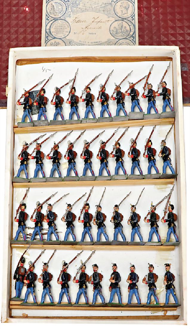 PROBABLY HEYDE mixed lot of  c. 40 tin composition (1 of 1)