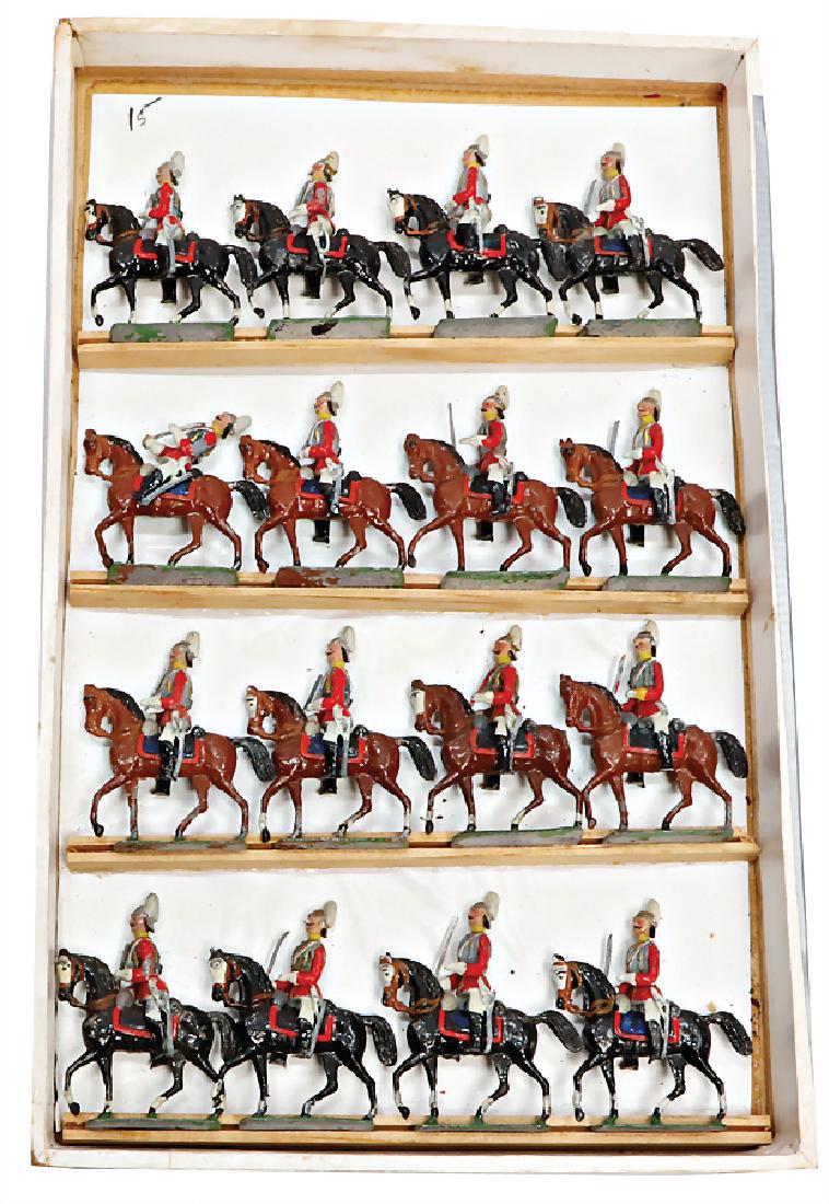 mixed lot with c. 12 tin composition figures, plastic, (1 of 1)