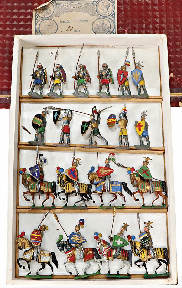 PROBABLY HEYDE mixed lot of  c. 19 tin composition (1 of 1)