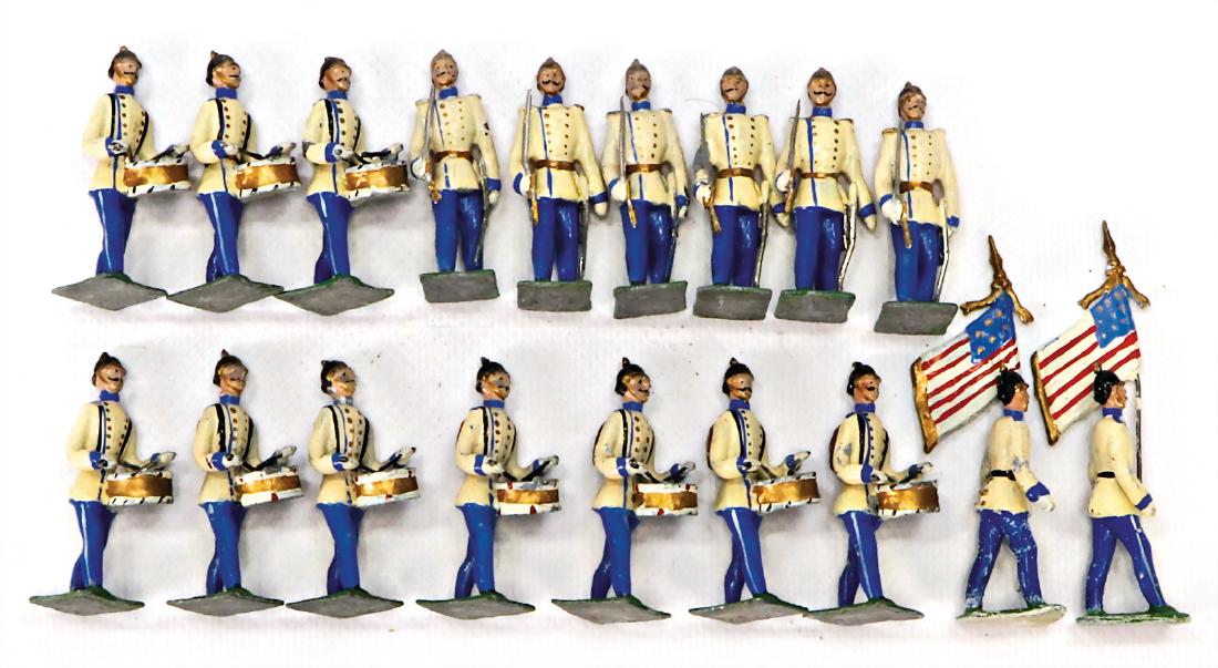 HEYDE tin composition figures, American, 5 cm, 2: HEYDE tin composition figures, American, 5 cm, 2 standard bearers, 6 marching, 10 drummers, good condition German Description HEYDE Zinn-Kompositionsfiguren, Amerikaner, 5 cm, 2 Fahnenträger, 6 Marsc
