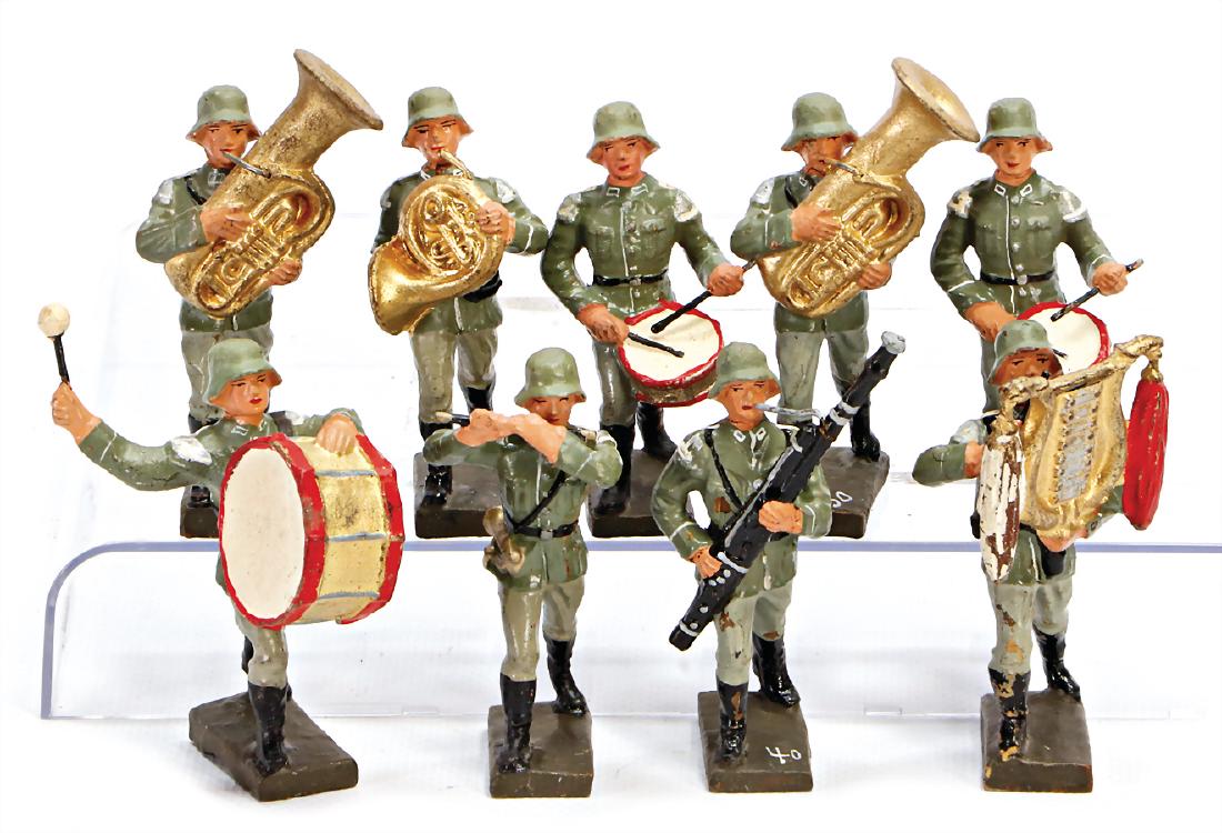 LINEOL 9 pieces, Second World War, mass, 7.5 cm, (1 of 1)