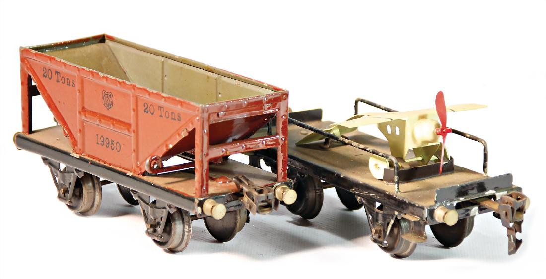 MÄRKLIN track 0, platform car with plane, plane (1 of 1)