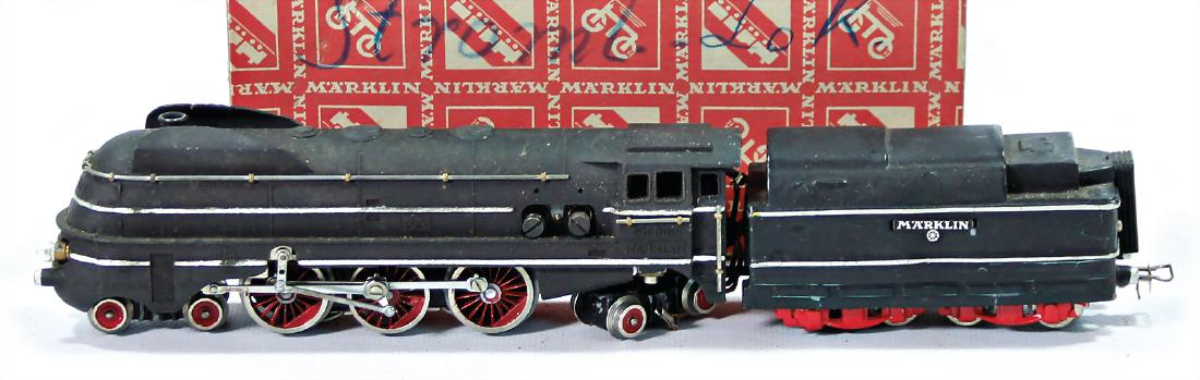 MÄRKLIN track 00, SK 800, streamlined- ocomotive, 2CO, (1 of 1)