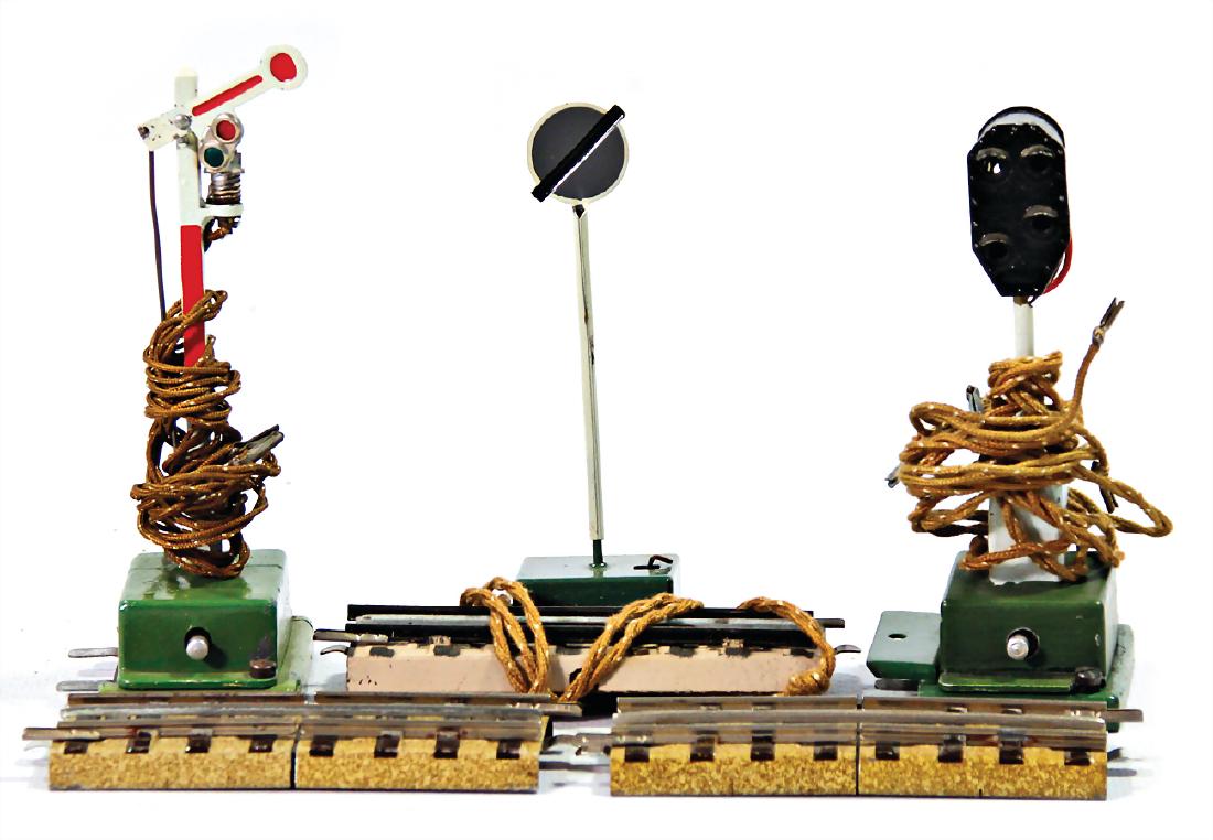 MÄRKLIN track 00, 442G, semaphore signal, 478G, light (1 of 1)
