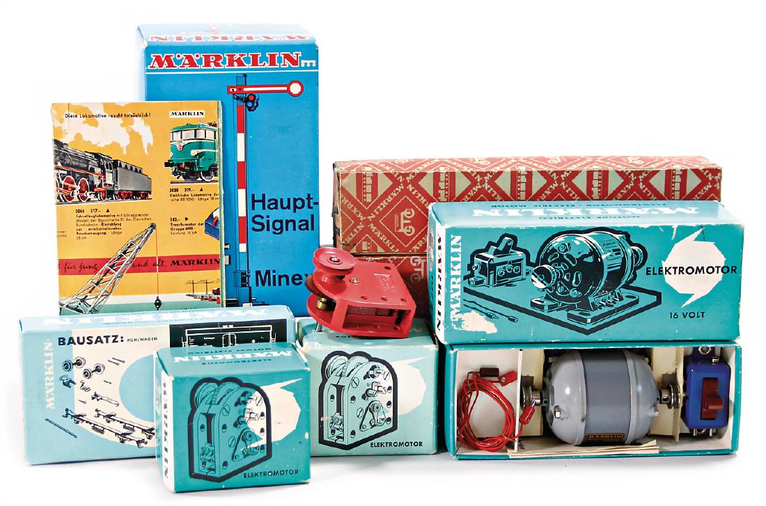 MÄRKLIN H0, mixed lot of  5 items, 1 main-signal, (1 of 1)