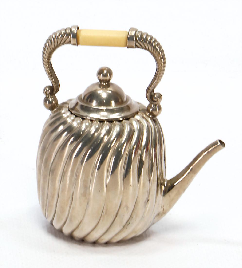 exceptional boiler, silver or silver-plated, horn (1 of 1)