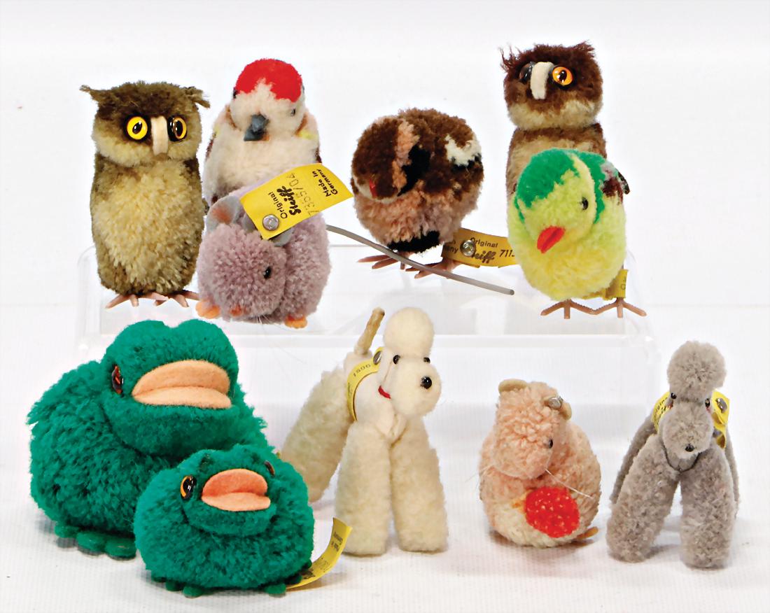 STEIFF Konv., Nachkrieg, 11 Teile, Wollminiaturen,: STEIFF Konv., Nachkrieg, 11 Teile, Wollminiaturen, teils mit Knopf u. Schild, guter Zust. German Description STEIFF Konv., Nachkrieg, 11 Teile, Wollminiaturen, teils mit Knopf u. Schild, guter Zust.