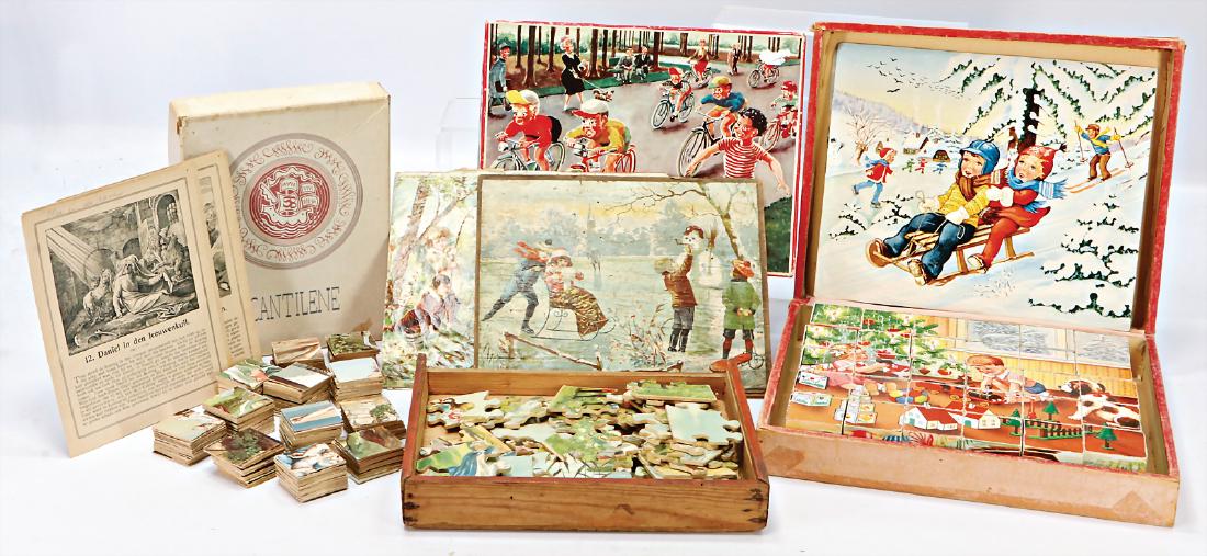 Konv. Spiele, Legespiele, Fahrradspiel, teilw. Winter-: Konv. Spiele, Legespiele, Fahrradspiel, teilw. Winter- u. Weihnachtsszenen, 50er Jahre bis 1900 German Description Konv. Spiele, Legespiele, Fahrradspiel, teilw. Winter- u. Weihnachtsszenen, 50er Jahr