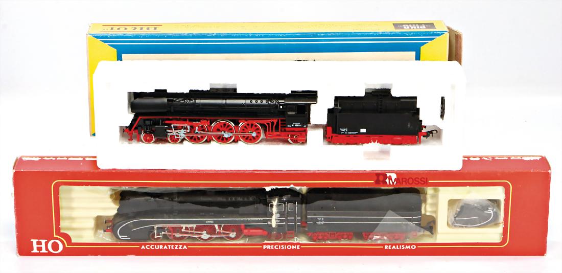 2 Teile H0, RIVAROSSI, 1339, Schlepptender-Lok, PIKO,: 2 Teile H0, RIVAROSSI, 1339, Schlepptender-Lok, PIKO, Schnellzug-Lok, Baureihe 01, guter Zust., im Orig.-Kart. German Description 2 Teile H0, RIVAROSSI, 1339, Schlepptender-Lok, PIKO, Schnellzug-Lok,