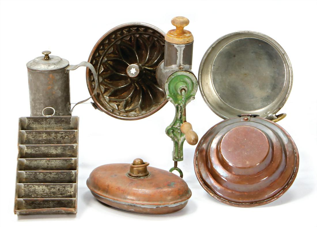 mixed lot of doll kitchen pieces, copper and: mixed lot of doll kitchen pieces, copper and tinplate, graters, cake pans, copper-bowl, hot-water bottle, for a big kitchen German Description Konv. Puppenküchen-Teile, Kupfer u. Weißblech, Reiben,