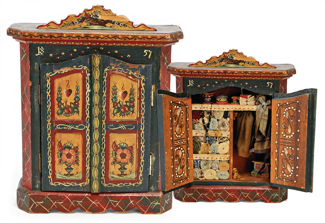 ERZGEBIRGE rustic cabinet, wood, colored, height: 19.5 (1 of 1)