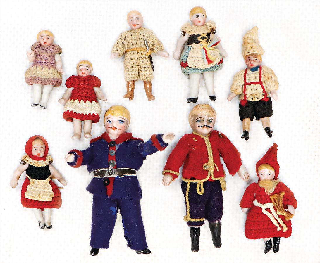 9 pieces, all-bisque dolls, 3.5-6 cm, partially felt (1 of 1)