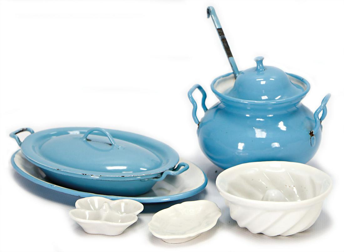 doll kitchen accessories, for a big kitchen, enameled (1 of 1)