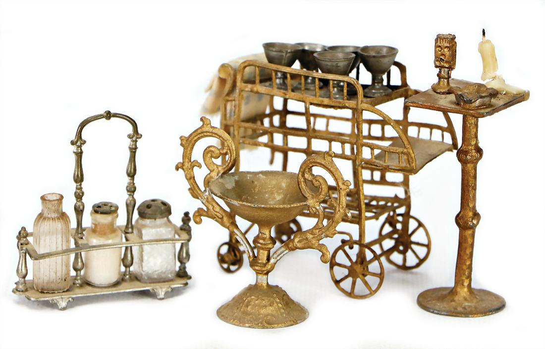 4 pieces, tin, trolley, height: 7 cm, smoking table,: 4 pieces, tin, trolley, height: 7 cm, smoking table, bowl, salt, pepper, and oil stand German Description 4 Teile, Zinn, Servierwagen, H: 7 cm, Rauchertisch, Schale, Salz-, Pfeffer-, u. Öl-Ständer