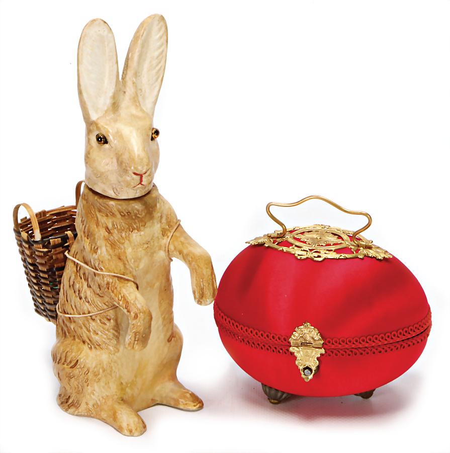 egg, papier mâché, with silk cover and metal fittings: egg, papier mâché, with silk cover and metal fittings made of gilded sheet brass, 1 hare with pannier, mass, 20.5 cm German Description Ei, Papiermaché, mit Seiden-Bezug u. Messingblech vergoldeten