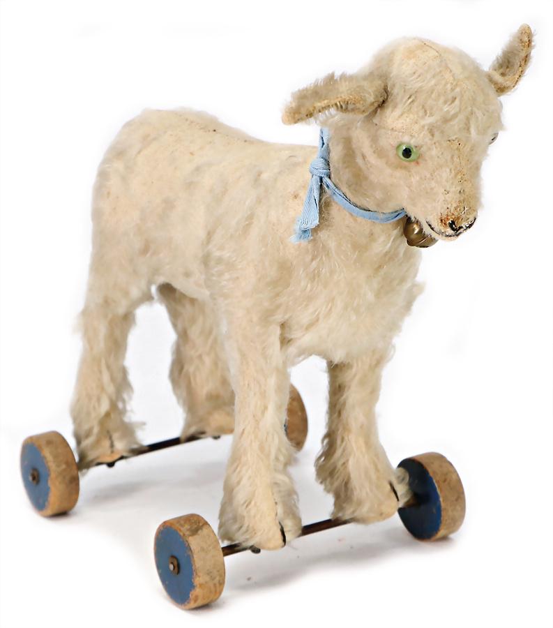 STEIFF sheep on wood wheels, '30s, 26 cm, with button, (1 of 1)