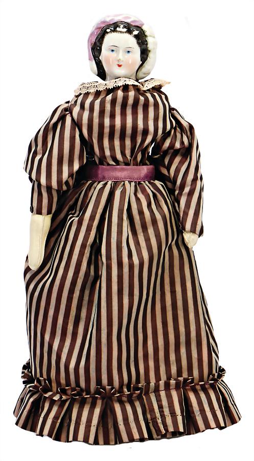 PROBABLY KESTNER China-Head-doll, c. 1843, probably (1 of 3)