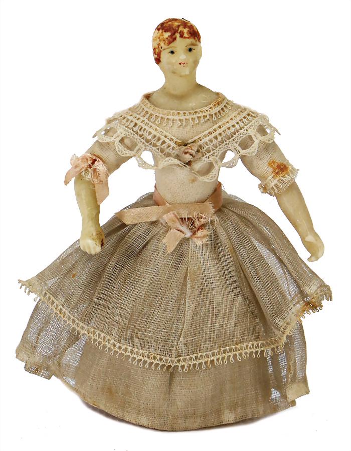 very, early so-called "Borsten-Tänzer", breast head (1 of 2)