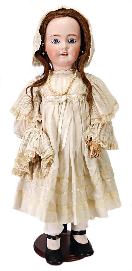 SIMON & HALBIG FOR JUMEAU marked DEP 12 Tête: SIMON & HALBIG FOR JUMEAU marked DEP 12 Tête Jumeau, 70 cm, the paperweight eyes were afterwards fix inset , opened mouth, upper teeth, French jointed body, old real hair wig, old clothes and sho