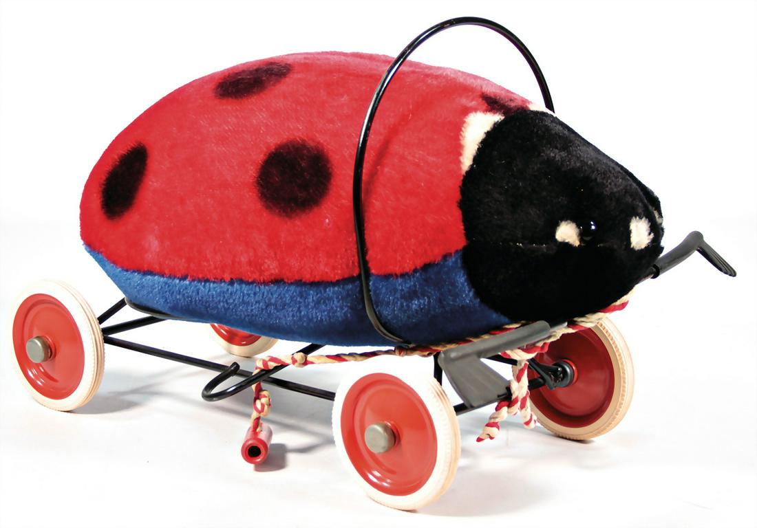 STEIFF Reittier, Käfer, L: 53 cm, mit US-Fahne, Schrift: STEIFF Reittier, Käfer, L: 53 cm, mit US-Fahne, Schrift auf Fahne nicht mehr erkennbar, ohne Knopf u. Schild, insgesamt guter Zust. German Description STEIFF Reittier, Käfer, L: 53 cm, mit US-Fahne,