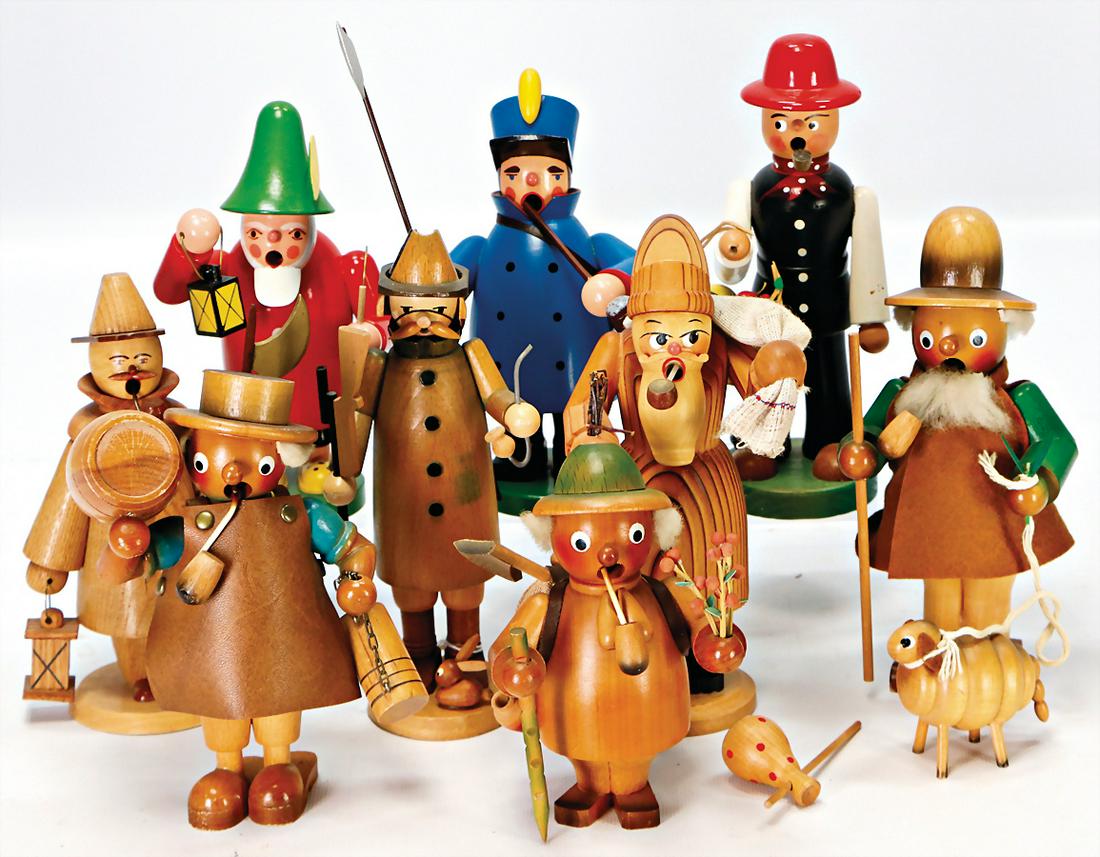 ERZGEBIRGE Konv. 10 Teile, Räuchermänner, Holz, 17,5-19: ERZGEBIRGE Konv. 10 Teile, Räuchermänner, Holz, 17,5-19 cm, meist sehr guter Zust. German Description ERZGEBIRGE Konv. 10 Teile, Räuchermänner, Holz, 17,5-19 cm, meist sehr guter Zust.