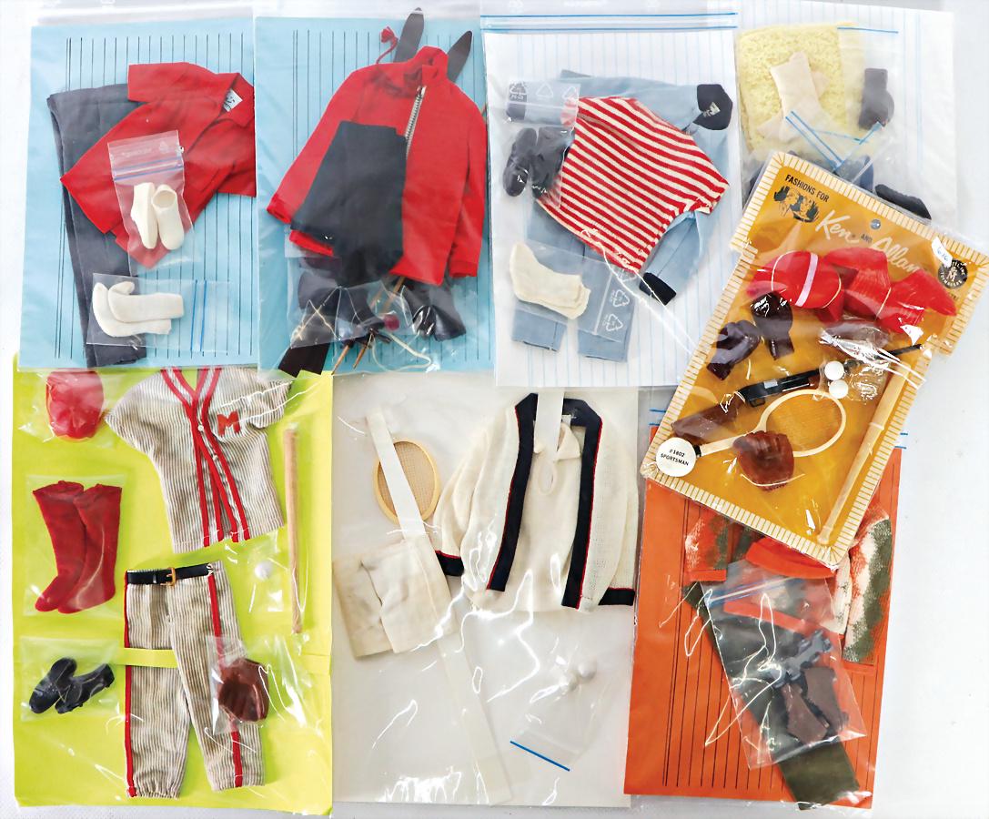 MATTEL Ken, Konv. 8 Sport-Outfits, meist kompl.: MATTEL Ken, Konv. 8 Sport-Outfits, meist kompl. German Description MATTEL Ken, Konv. 8 Sport-Outfits, meist kompl.