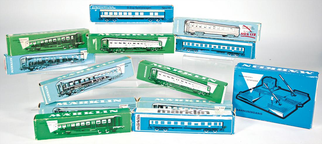 MÄRKLIN Konv. H0, 13 Artikel, 1 mechanisch betätigter (1 of 1)