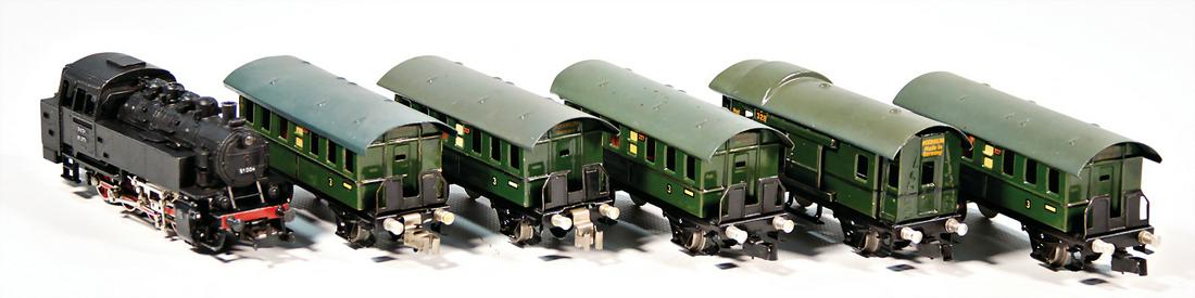 MäRKLIN H0, 5 pieces, passenger coach, silver and (1 of 1)