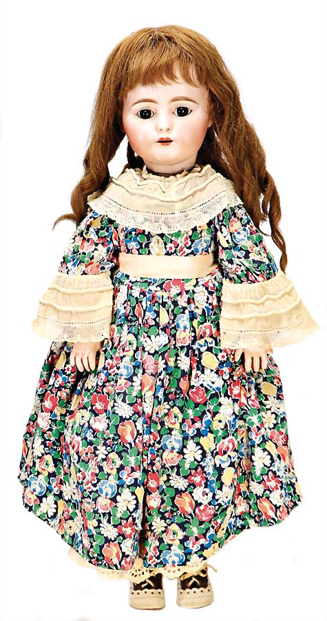 S&H No. 12 719 DEP, bisque porcelain head doll, fix: S&H No. 12 719 DEP, bisque porcelain head doll, fix inset brown glass eyes, opened mouth, upper teeth, exceptional body, sheet metal hull , probably original for a voice, jointed arms and legs, ba