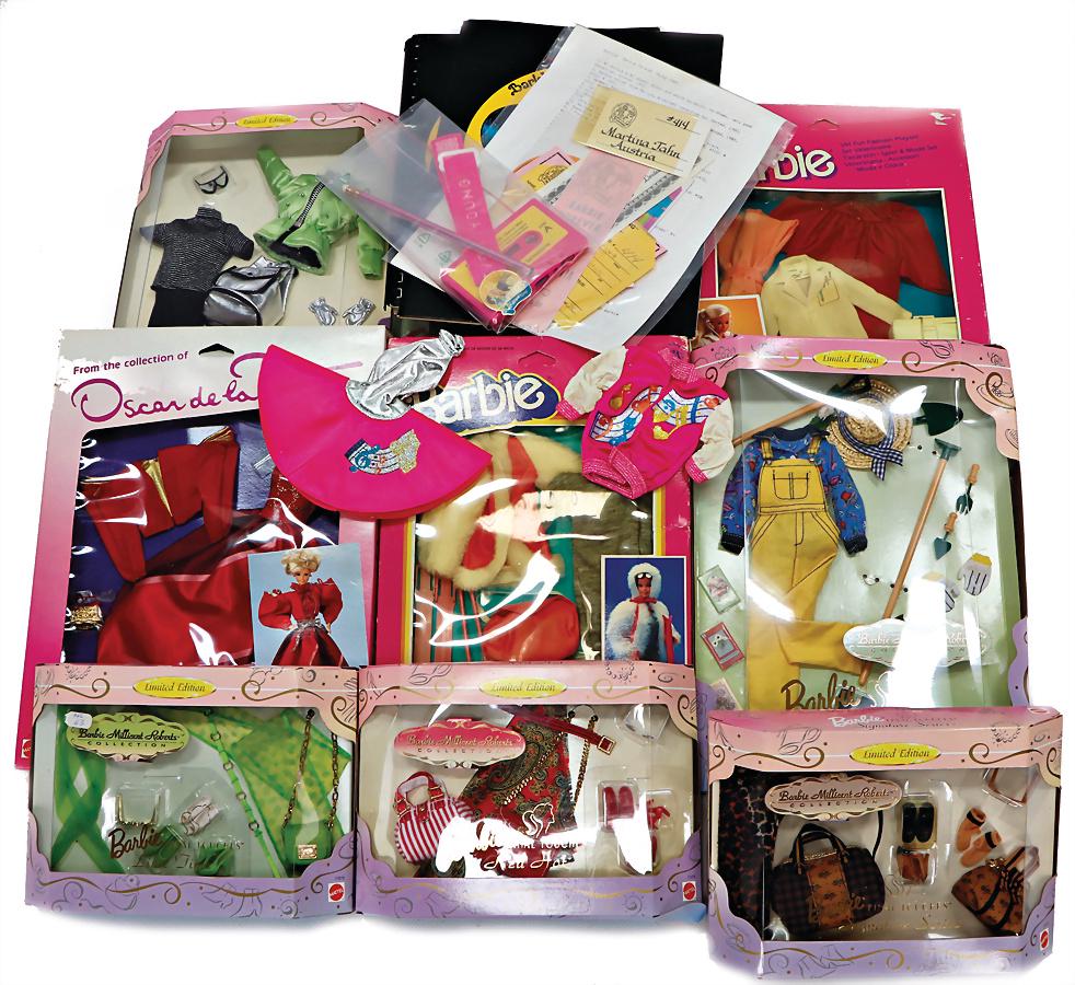 MATTEL Konv. Barbie, Outfits, 9 Teile, neuw. im: MATTEL Konv. Barbie, Outfits, 9 Teile, neuw. im Orig.-Kart.