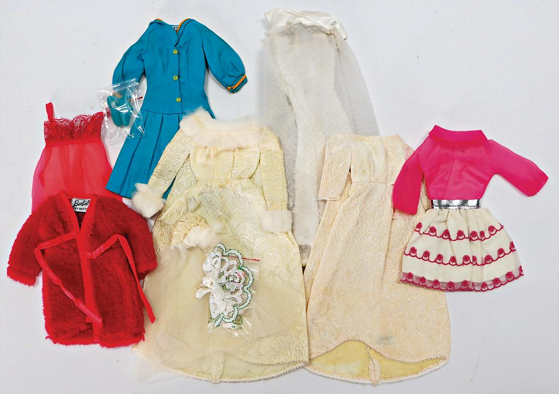 MATTEL Konv. Barbie Outfits, meist nicht kompl., Outfit: MATTEL Konv. Barbie Outfits, meist nicht kompl., Outfit # 1872, 1849, 1868, 1880, meist gut