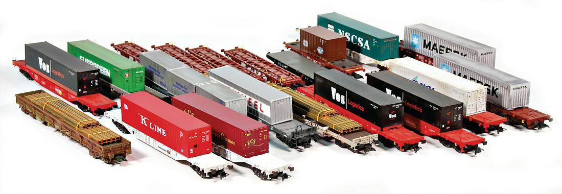 Konv. H0, Güterwagen, untersch. Hersteller, ca. 20: Konv. H0, Güterwagen, untersch. Hersteller, ca. 20 Teile, teils guter Zust., teils Fehler, teilw. gealtert, dazu einige separate Container