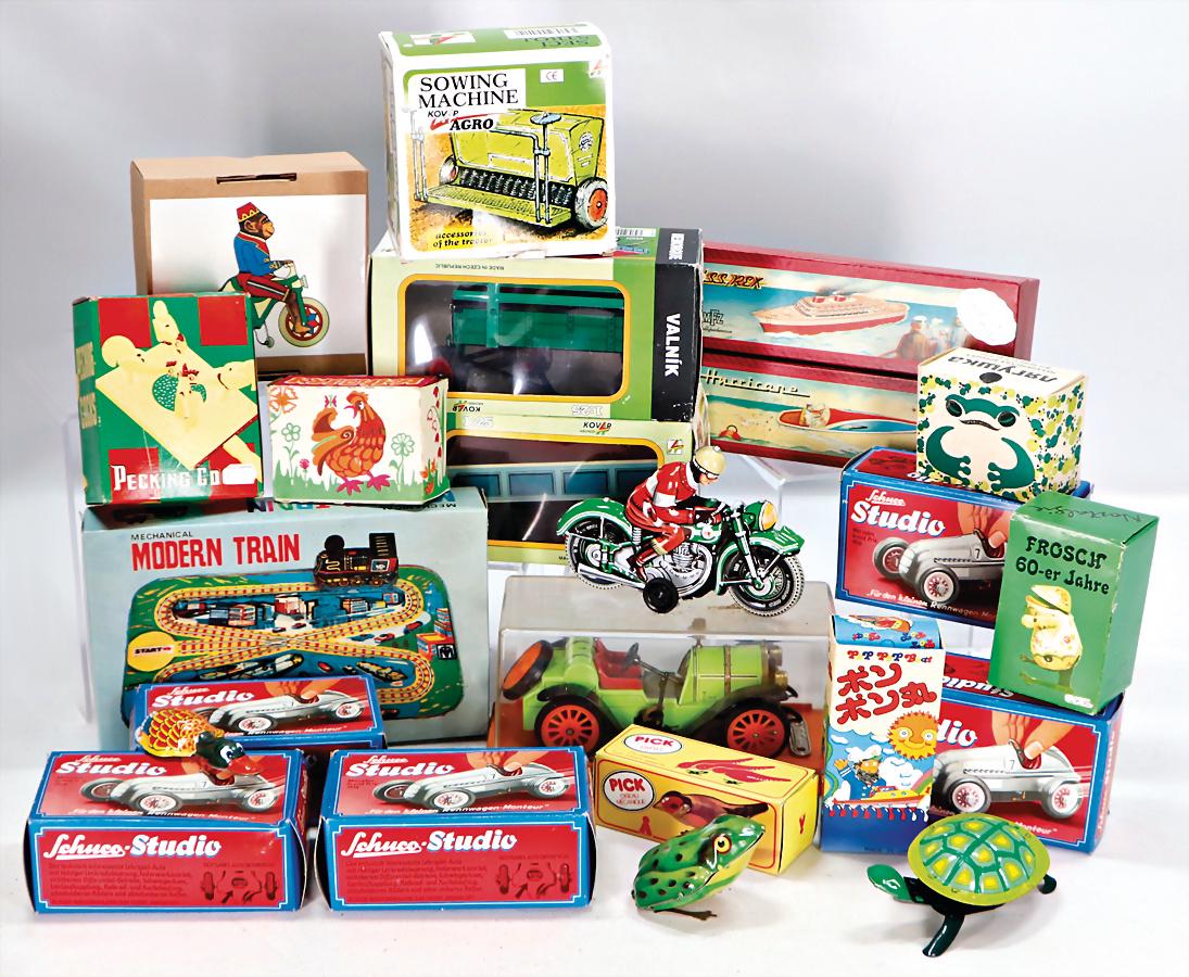 Gr. Konv. Blechspielzeug, neuere Produktion, SCHUCO: Gr. Konv. Blechspielzeug, neuere Produktion, SCHUCO u.a., alles neuw. im Orig.-Kart.