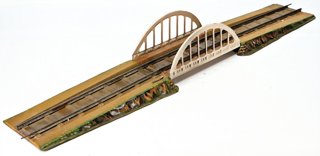 MÄRKLIN Spur 1, 3-tlg. Brücke, für Uhrwerkbetrieb, (1 of 1)